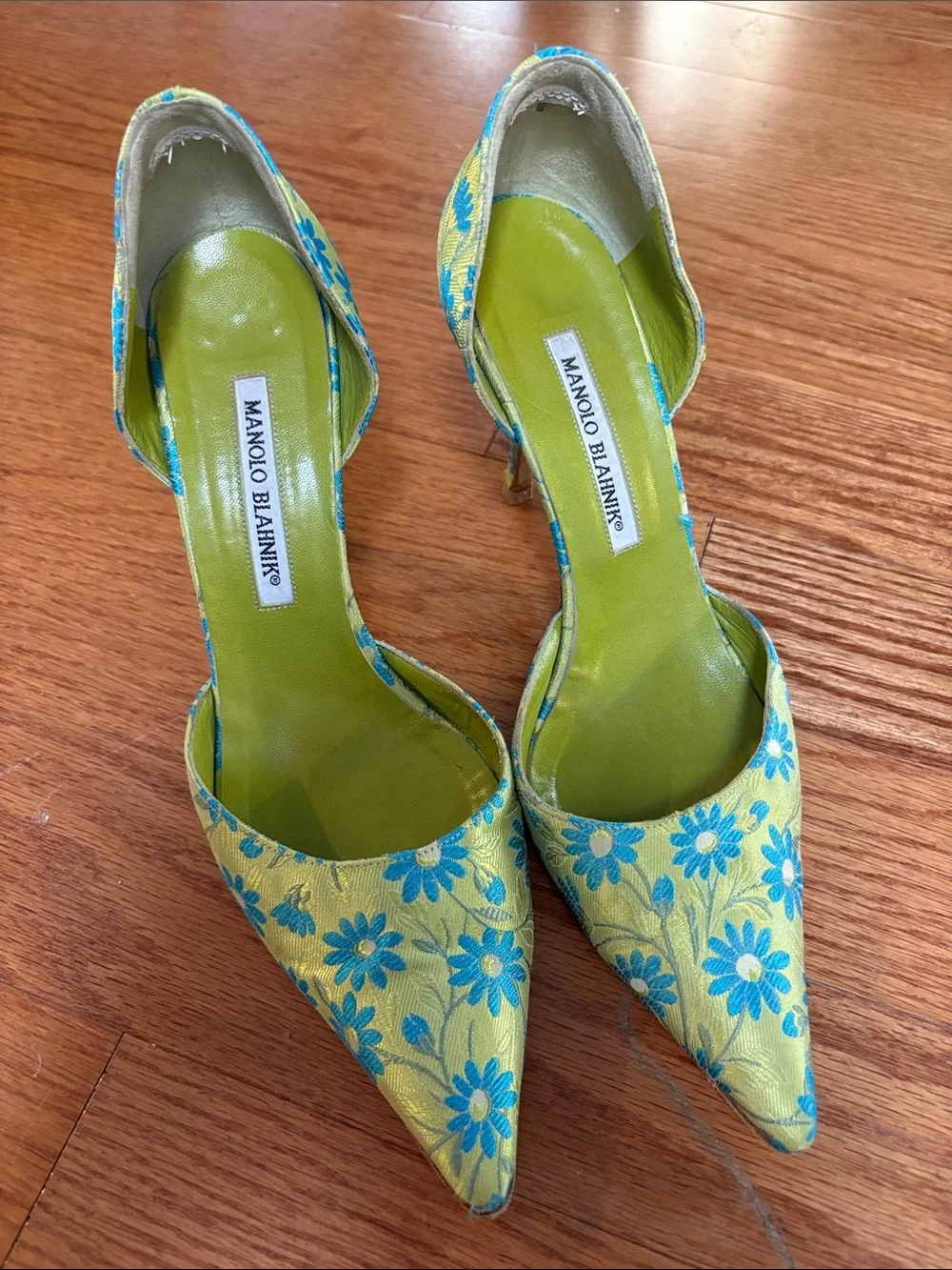 Manolo Blahnik Green and Blue Floral Pointed-Toe D'Orsay Pumps - Picture 1 of 4